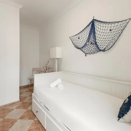 아파트 Next To The Waves 나자레